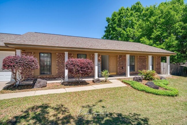 Foto del edificio - 7811 Woodpointe Dr