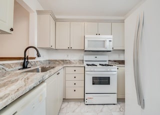 Building Photo - 5719 Rutgers Ln