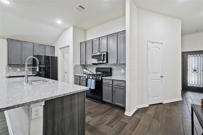 Building Photo - 2520 Quartz Trail