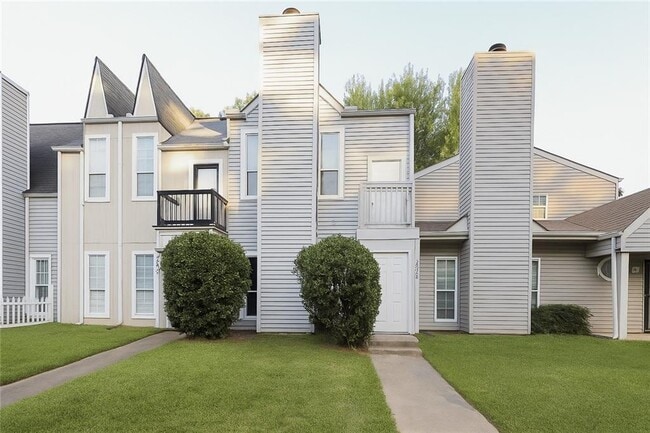 Building Photo - 3795 London Dr