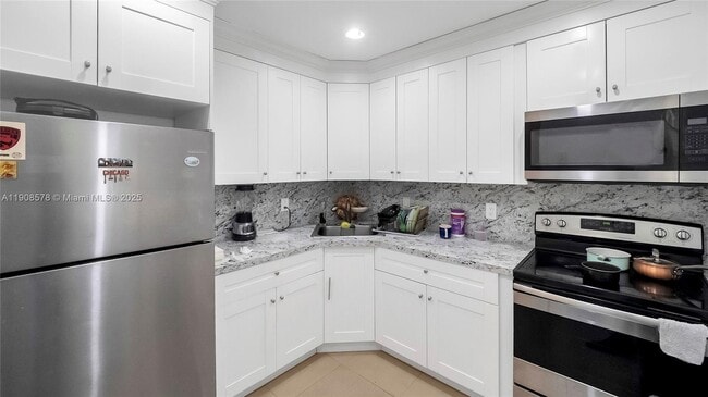 Foto del edificio - 4200 NW 3rd Ct