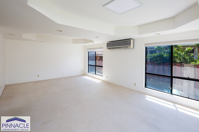 Photo - 740 11th Ave Apartment