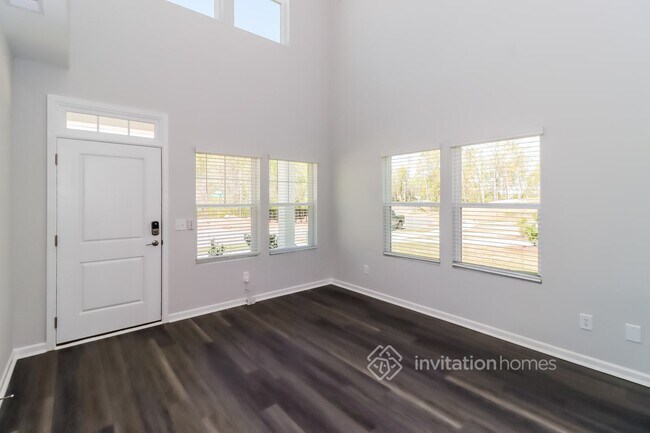 Building Photo - 1817 Commerce Dr