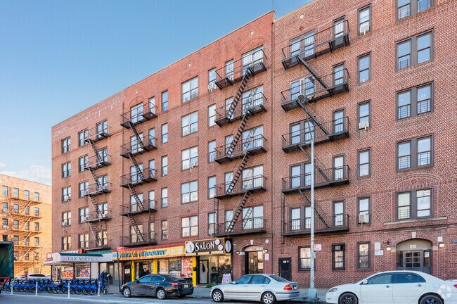 Building Photo - 590 Southern Blvd