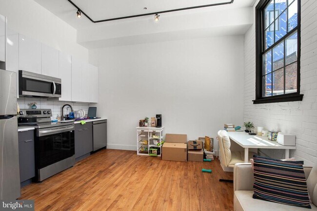 Foto del edificio - 1853 N Howard St