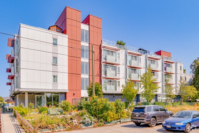 Holborn Little Mountain