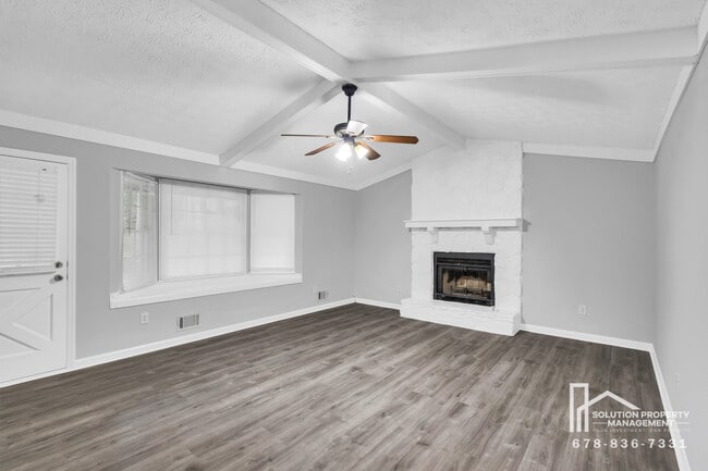 Building Photo - 4899 Raven Way NE