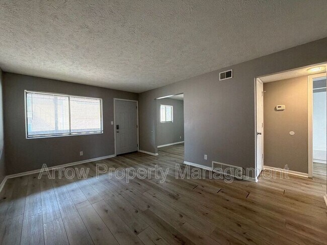 Foto del edificio - 922 A St