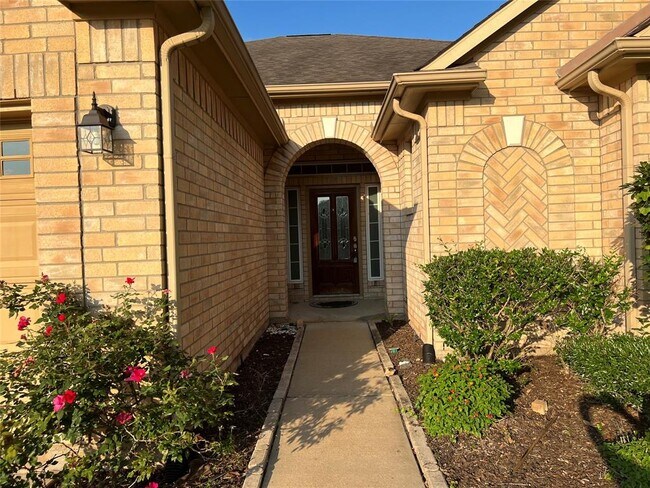 Foto del edificio - 2035 Edenfield Ln