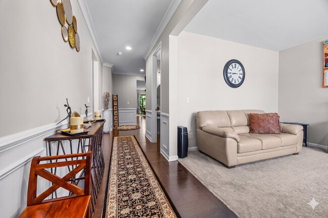 Building Photo - Amenity-Rich Neighborhood!