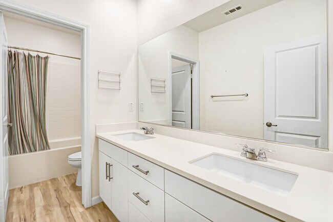 Foto del edificio - 15232 Horizon St