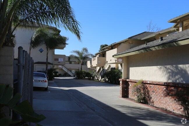 Foto del edificio - 1407 Hemlock Ave