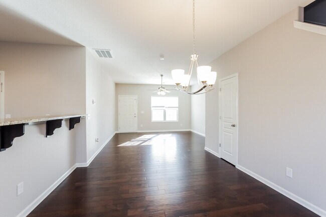 Foto del edificio - 4531 Merryvale Forest Dr