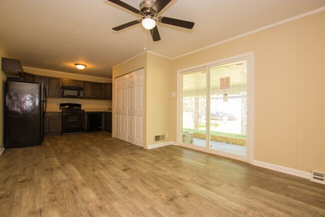 Foto del edificio - 1403 Broadmoor Rd