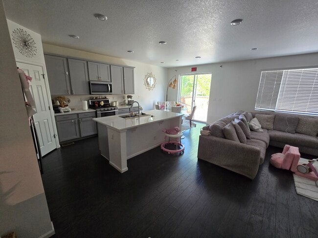 Photo - 16633 E Virginia Ave House