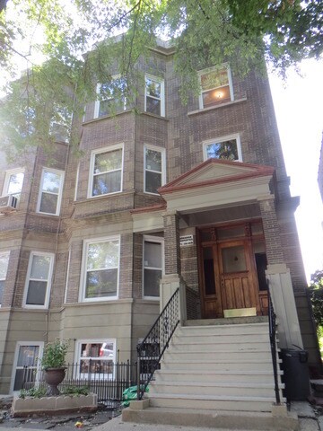 Building Photo - 1533 W Highland Ave