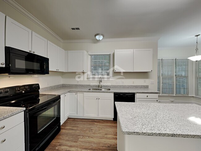Foto del edificio - 7809 Hollow Oaks Ln