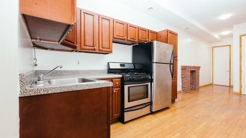 Building Photo - 294 Troutman St