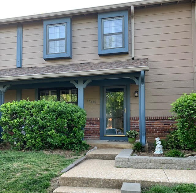 13387 Hiddendale Ln, Ballwin, MO 63021 Townhome Rentals in Ballwin MO