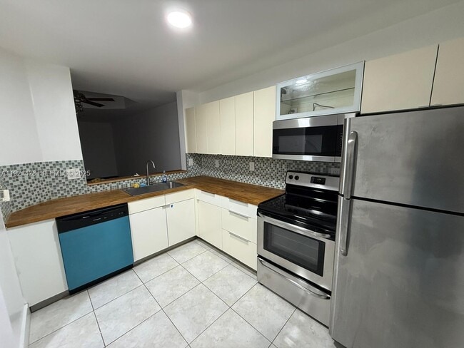 Foto del edificio - 14111 SW 121st Pl