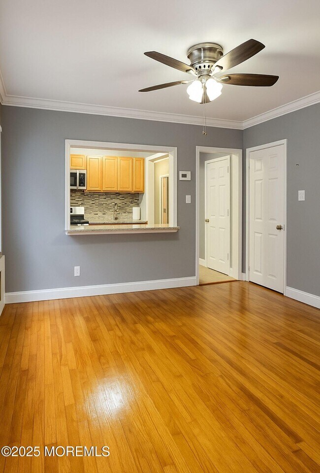 Foto del edificio - 54 Ellington St