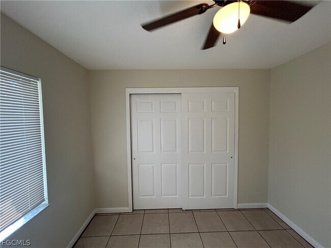 Foto del edificio - 17380 W Carnegie Cir