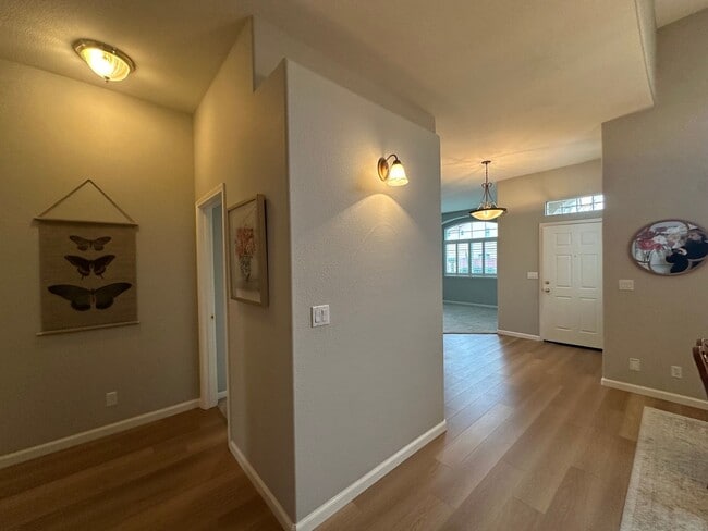 Building Photo - 1834 Treeline Way