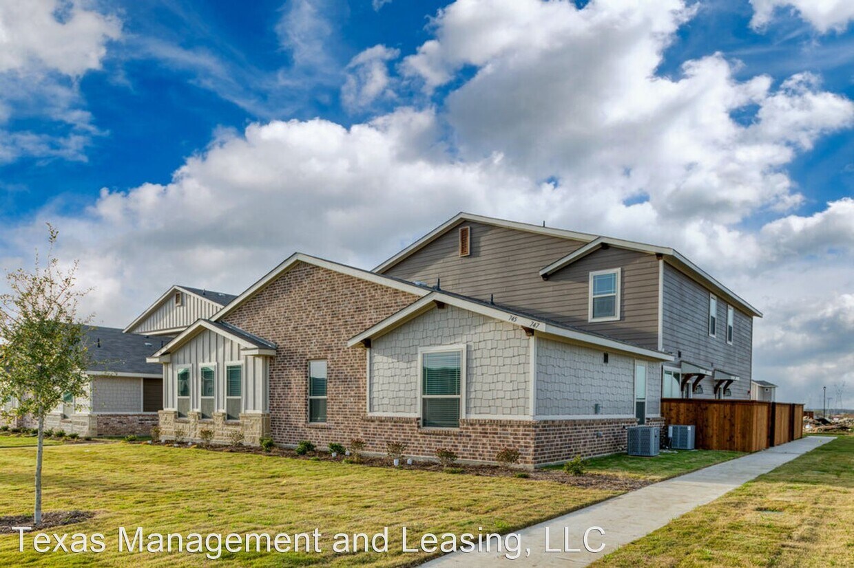 Primary Photo - 2 br, 2 bath House - 747 Harvest Moon Drive