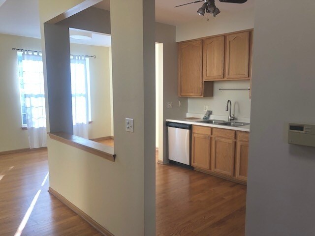 Building Photo - 2875 Gypsum Cir