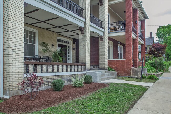 Foto del edificio - 439 Franklin Ave