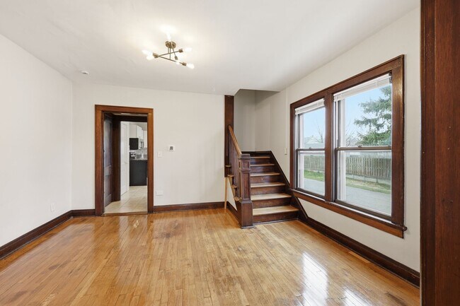 Foto del edificio - E Markison Ave