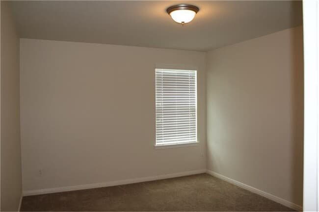 Building Photo - 1019 Messina Ln