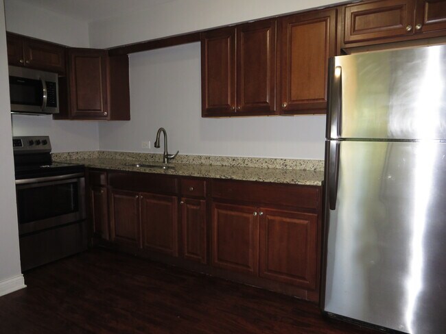 Foto del edificio - 1110 N Wheeling Rd