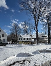 Building Photo - 97 Pine St