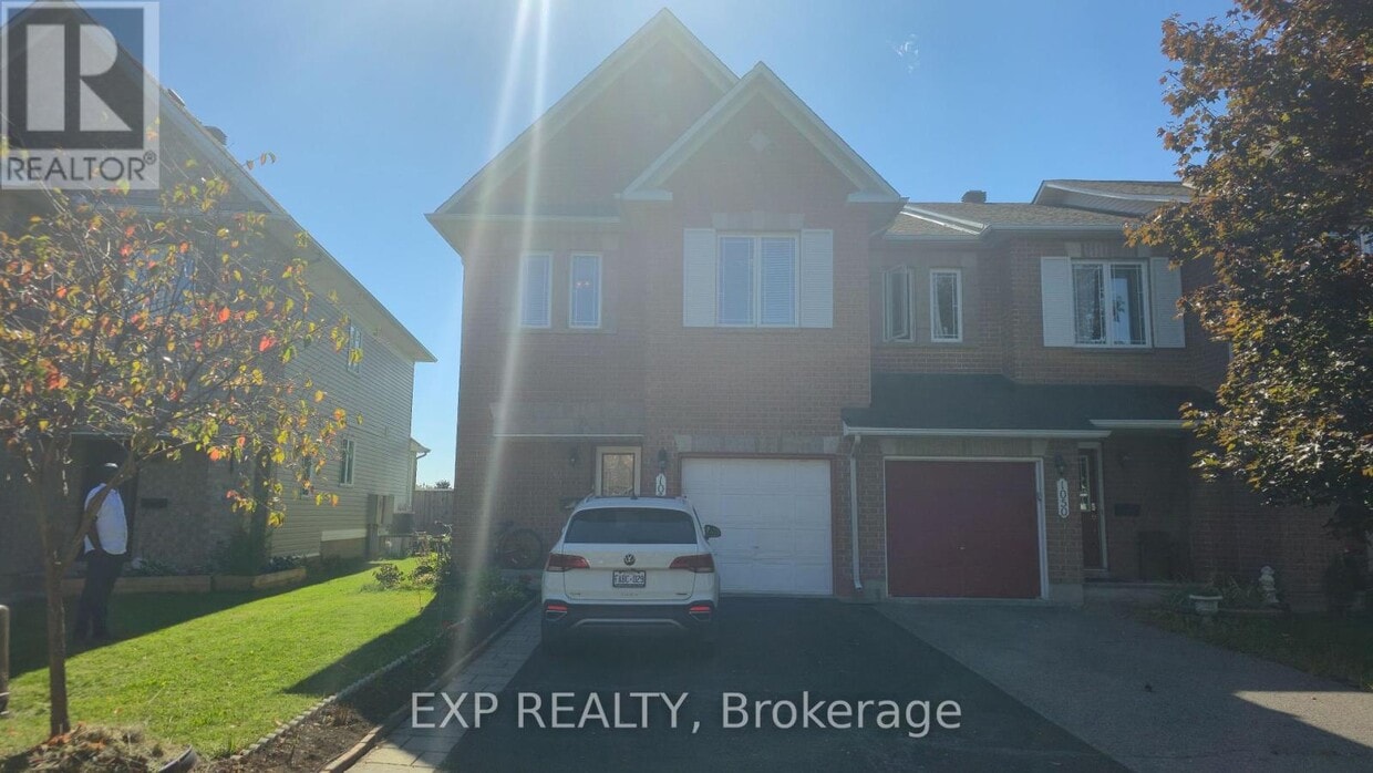 Photo principale - 1052 Candlewood St