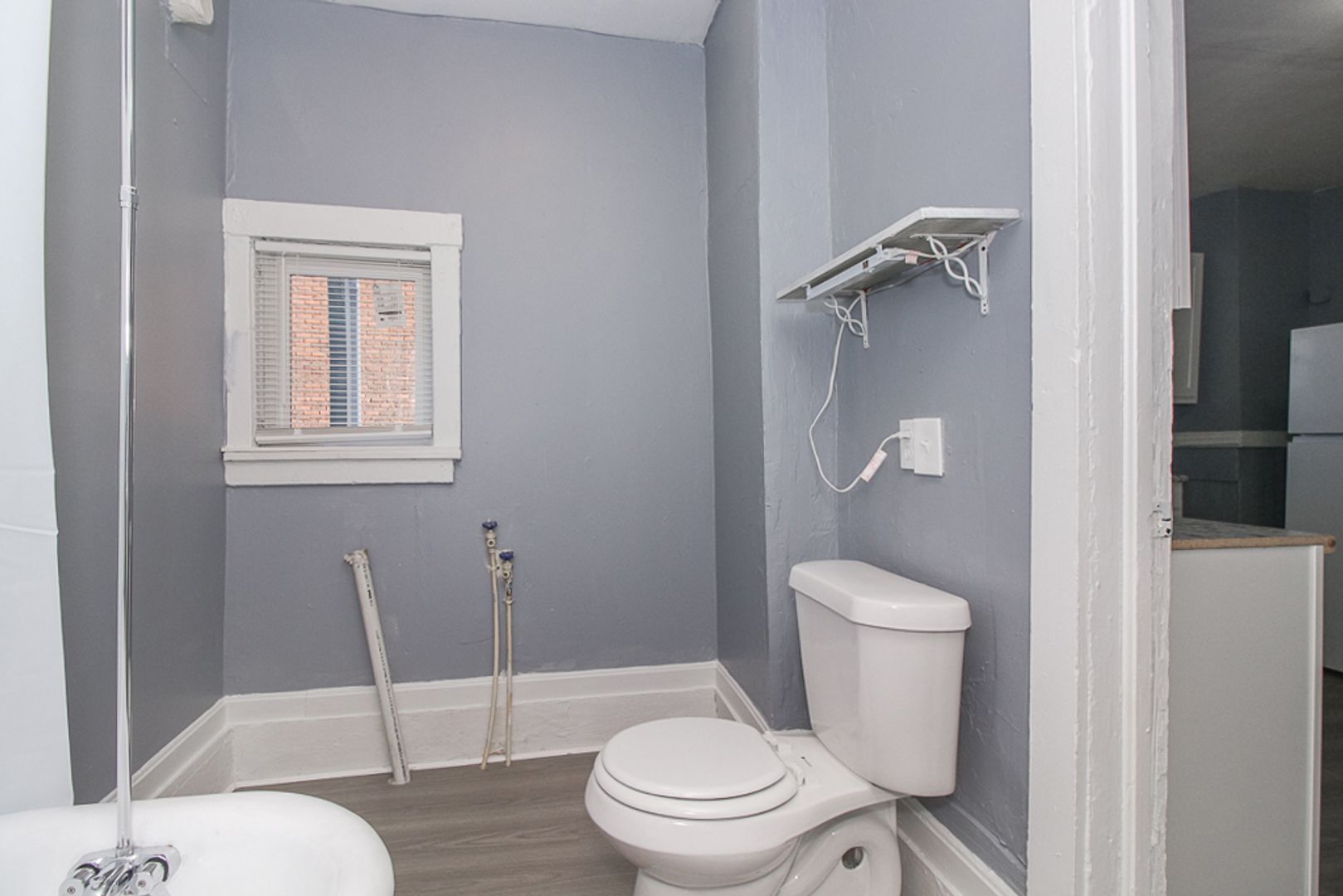 1470 W 110th St Cleveland, OH 44102 – photo 5