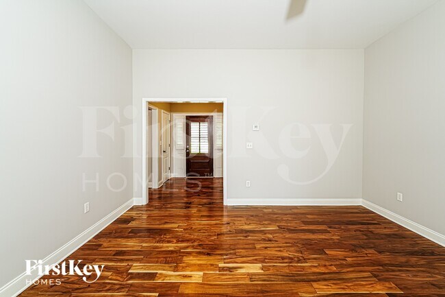 Building Photo - 417 Rockview Trail