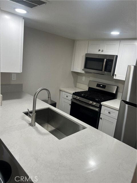 Foto del edificio - 1025 N Tippecanoe Ave