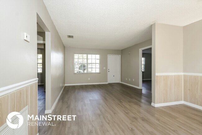 Foto del edificio - 3182 SE East Blackwell Dr