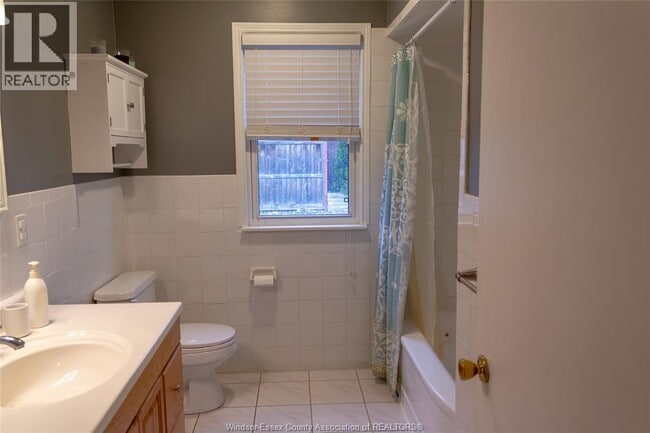 Building Photo - 3033 Church St