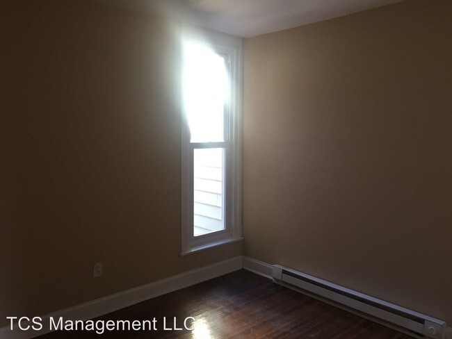 Building Photo - 1773 S 65th St