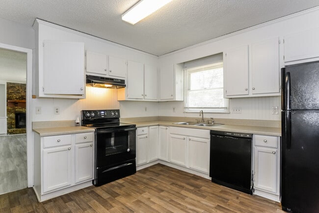 Foto del edificio - 3910 Walnut Hill Ct