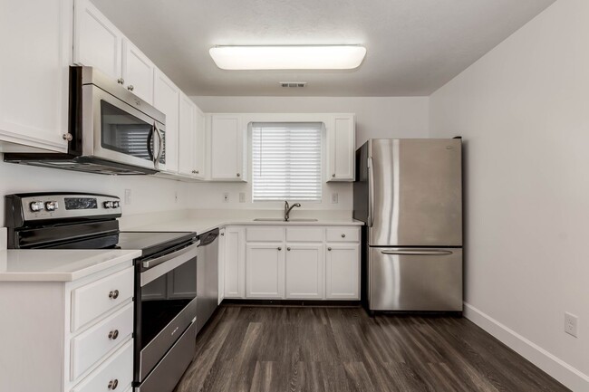 Building Photo - COMING SOON! Beautiful Single Family Home ...