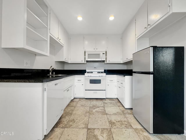 Building Photo - 580 N Los Robles Ave