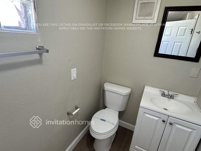 Building Photo - 12214 N Escobar Way