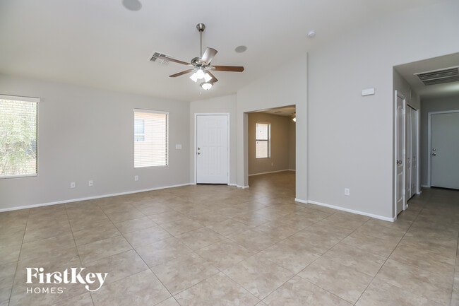 Foto del edificio - 4186 E Aragonite Ln