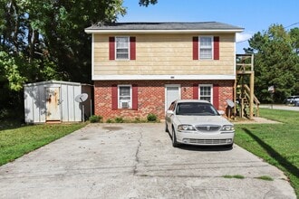Building Photo - 2600 Mallard Ct