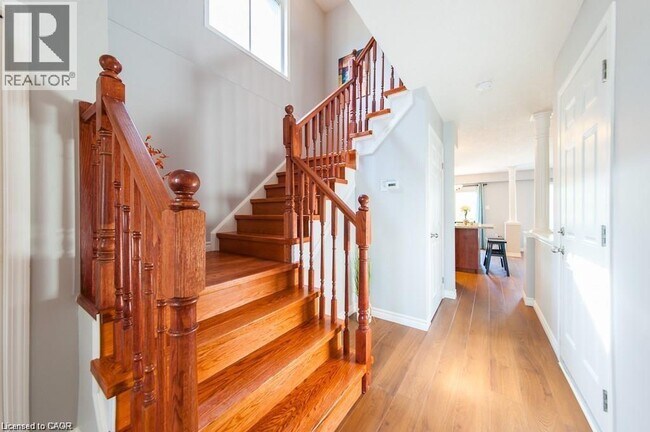 Building Photo - 680 Winterberry Ave