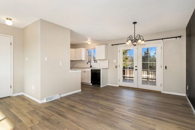 Foto del edificio - 4519 Marble Ave