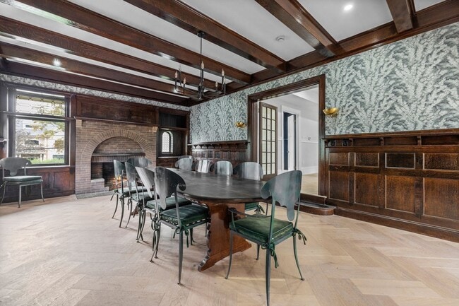 Foto del edificio - 476 Heath St